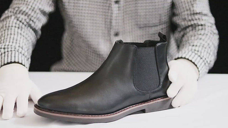 Round Toe Chelsea Boots