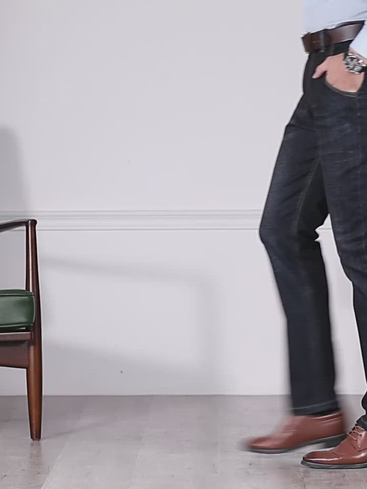 Staight-Leg Jeans