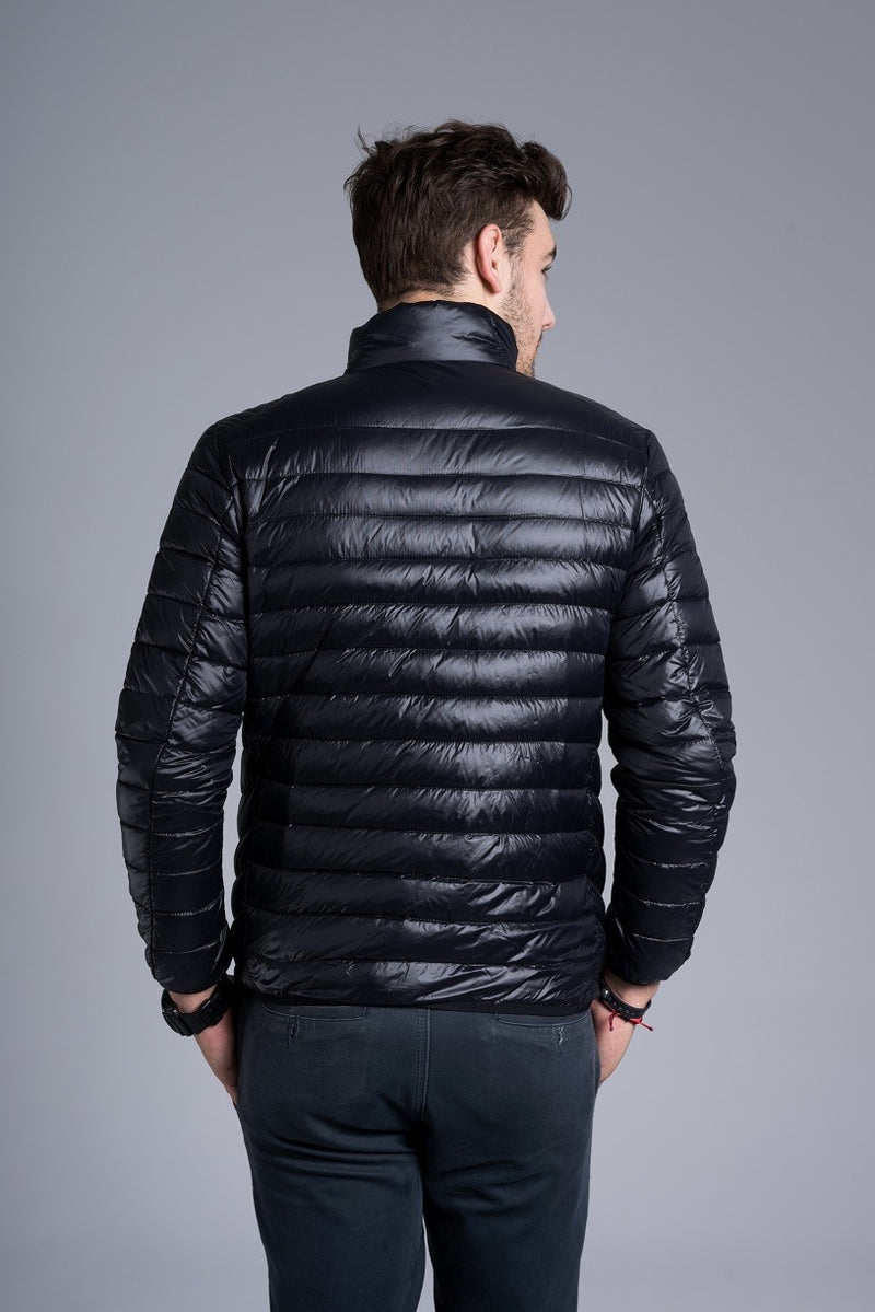 Men’s Fitted Light Down Jacket