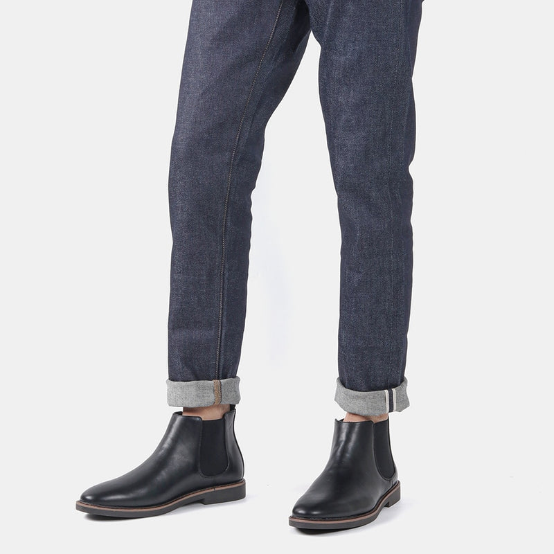 Round Toe Chelsea Boots