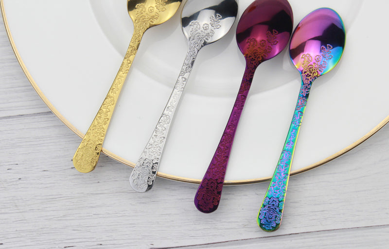 Elegant Flower Pattern Cutlery Set