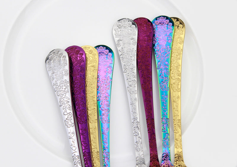 Elegant Flower Pattern Cutlery Set