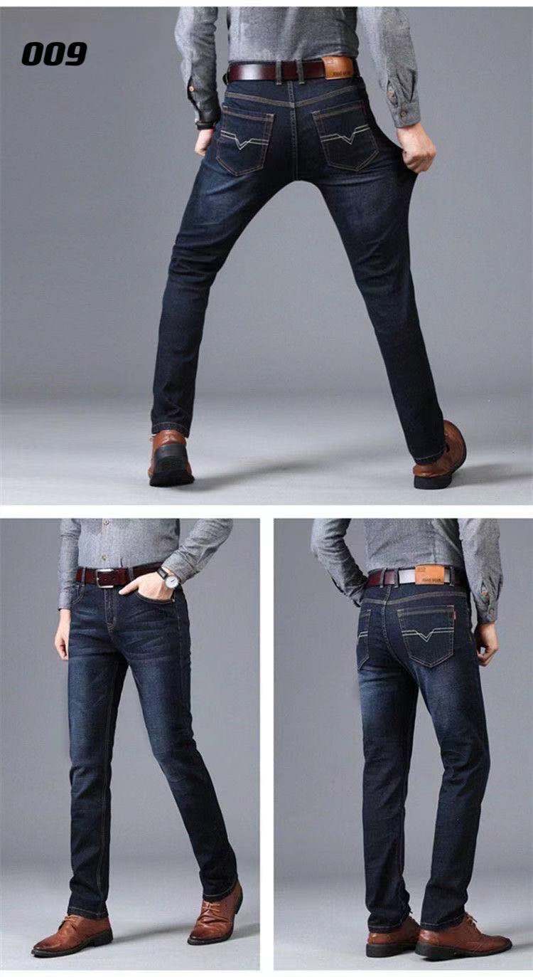 Casual Straight-Leg Jeans
