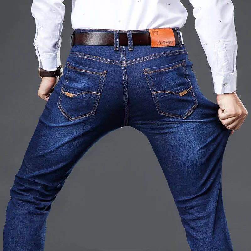Casual Straight-Leg Jeans