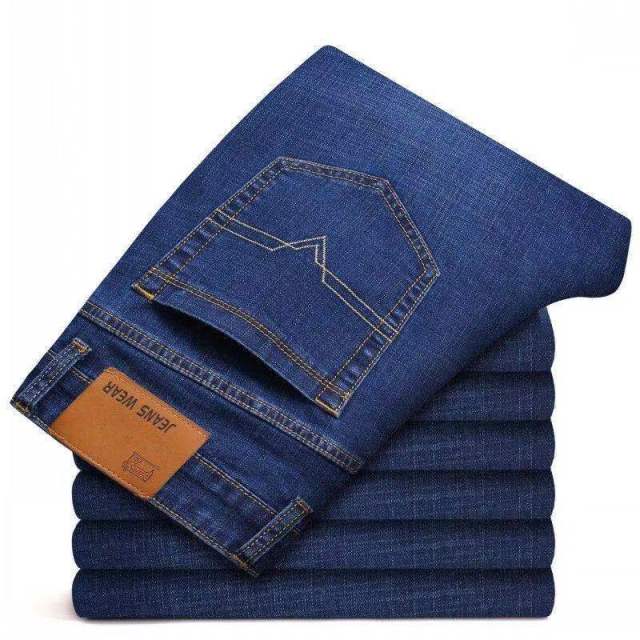 Casual Straight-Leg Jeans