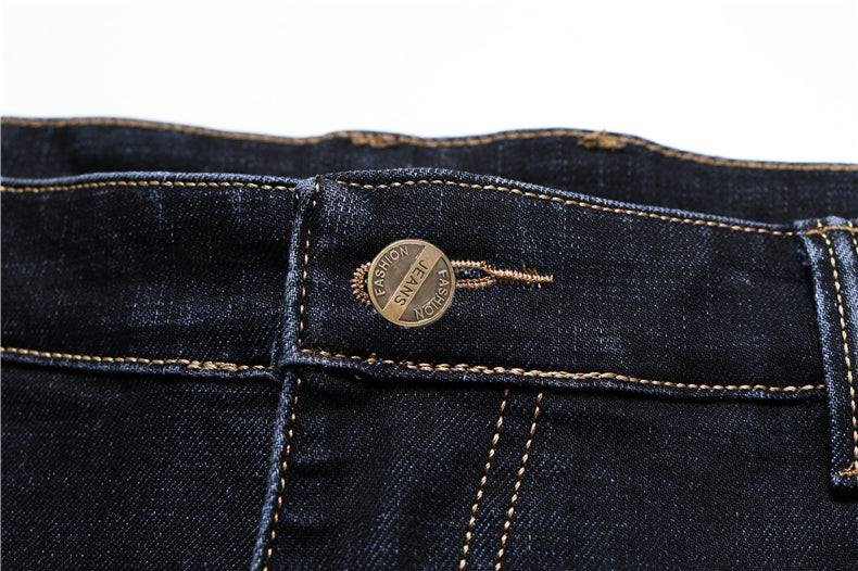 Staight-Leg Jeans