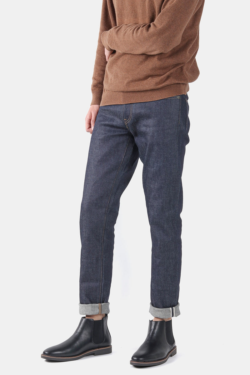 Round Toe Chelsea Boots