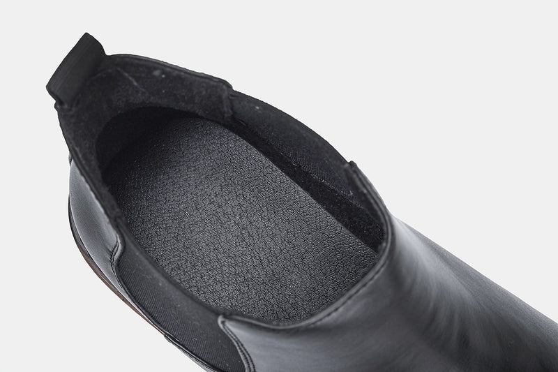 Round Toe Chelsea Boots