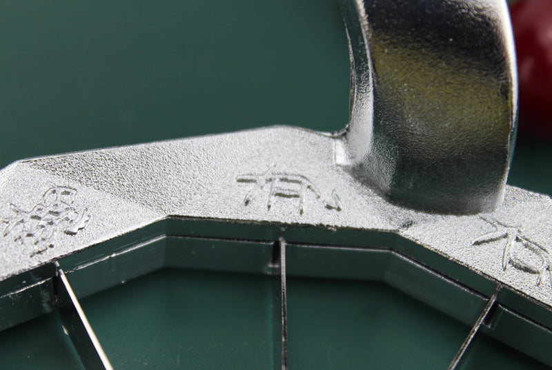 Anti-Slip Modern Metal Apple Slicer