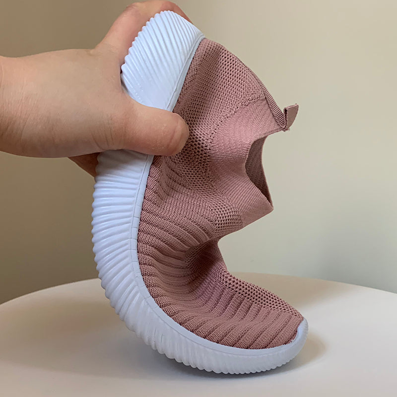 Lightweight Breathable Slip-on Women’s Running Shoes