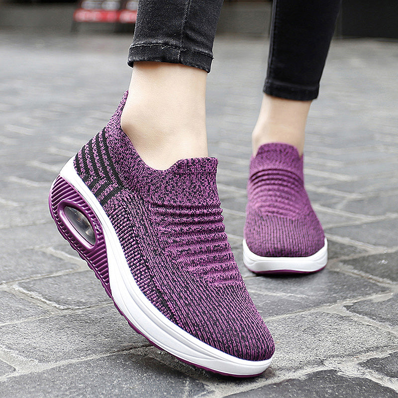 Lightweight Breathable Slip-on Women’s Platform Running Shoes