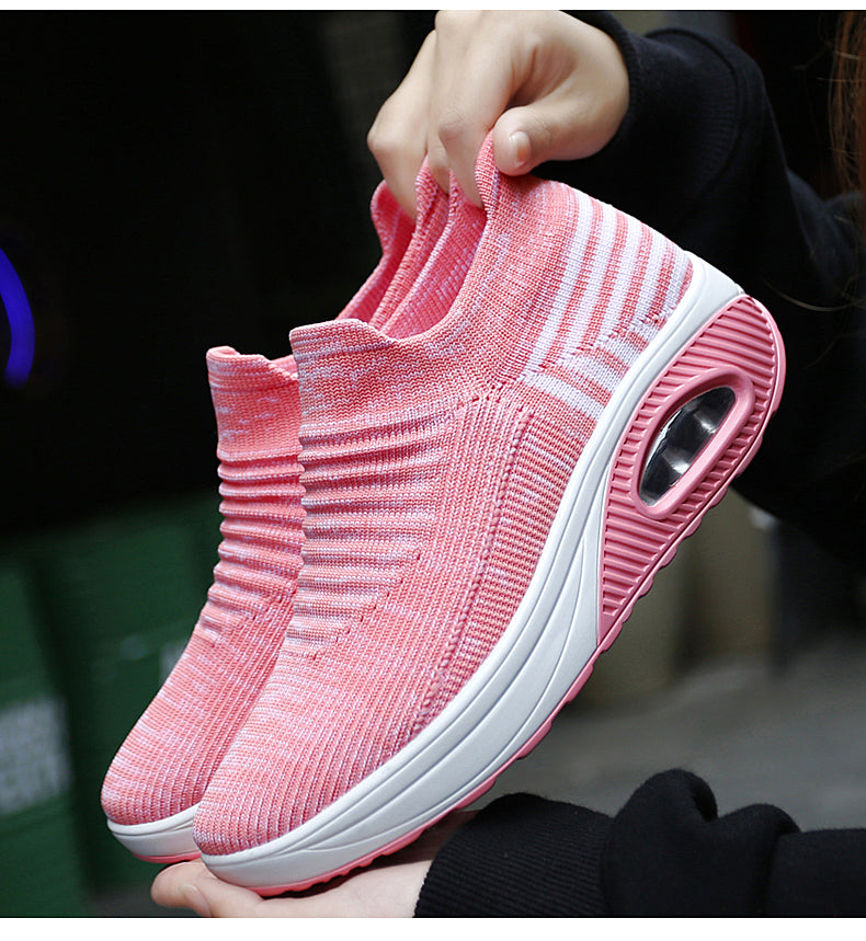 Lightweight Breathable Slip-on Women’s Platform Running Shoes
