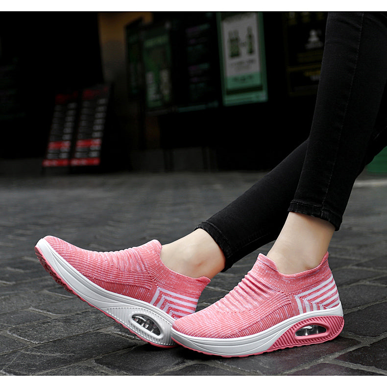 Lightweight Breathable Slip-on Women’s Platform Running Shoes