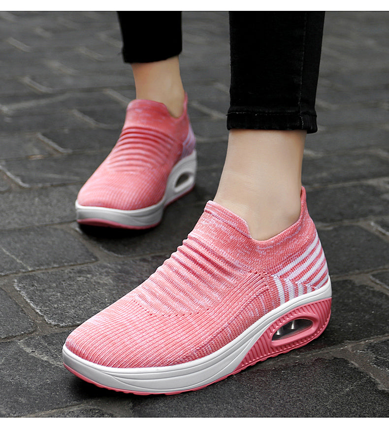 Lightweight Breathable Slip-on Women’s Platform Running Shoes