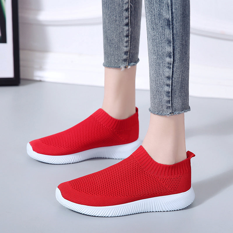 Lightweight Breathable Slip-on Women’s Running Shoes